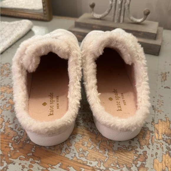 EUC Kate Spade White Sherpa Lined Mule Sneakers - 7 - Picture 3 of 5